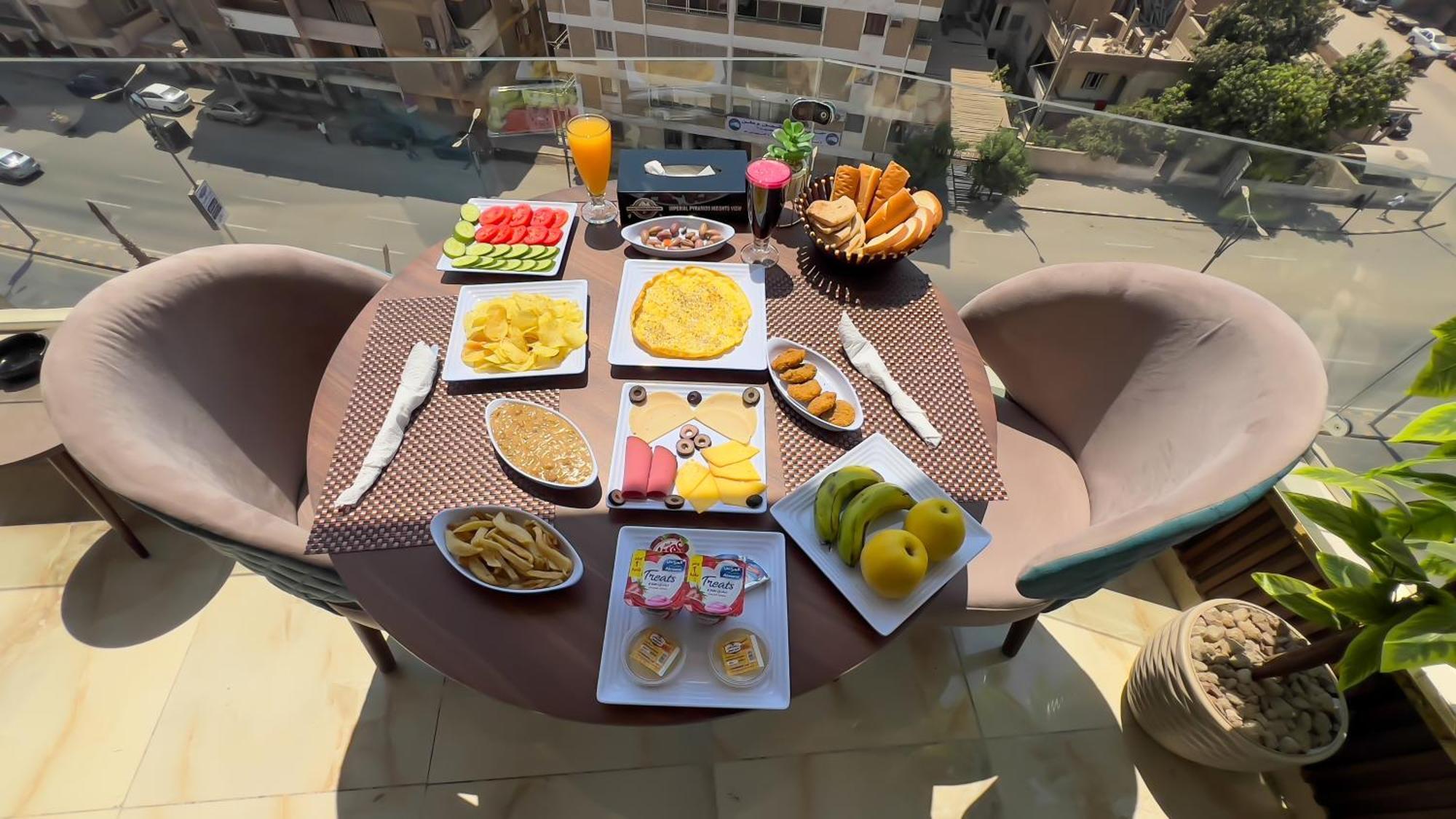 Bed and Breakfast Imperial Pyramids Heights View à Nazlet el-Sîsi Extérieur photo