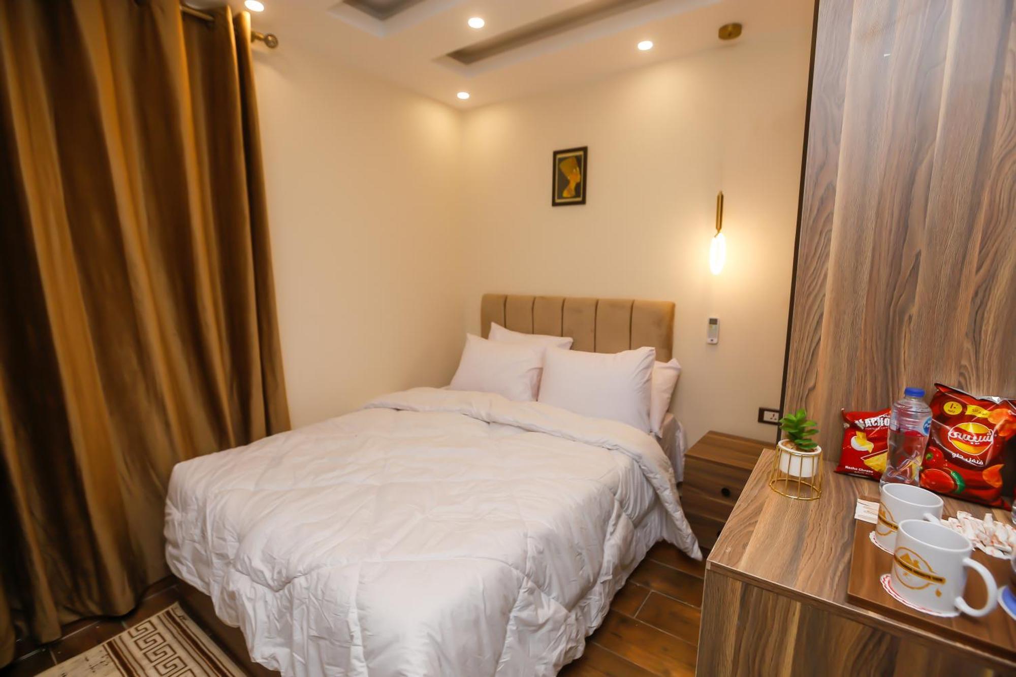 Bed and Breakfast Imperial Pyramids Heights View à Nazlet el-Sîsi Extérieur photo