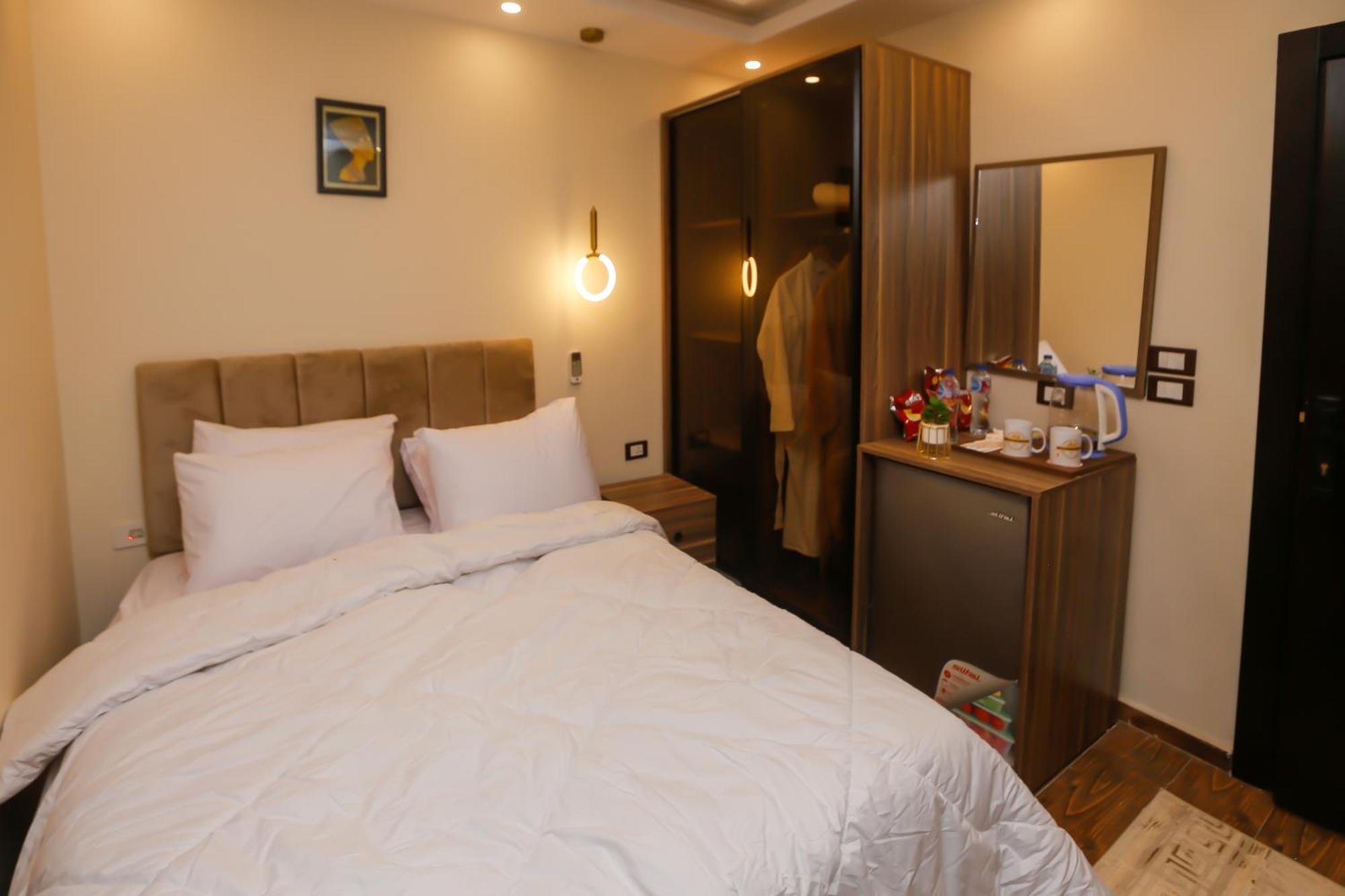 Bed and Breakfast Imperial Pyramids Heights View à Nazlet el-Sîsi Extérieur photo