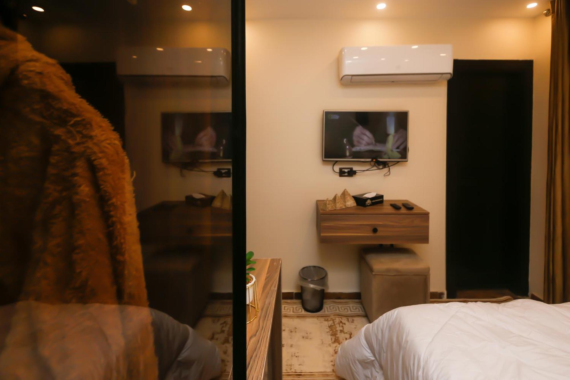 Bed and Breakfast Imperial Pyramids Heights View à Nazlet el-Sîsi Extérieur photo