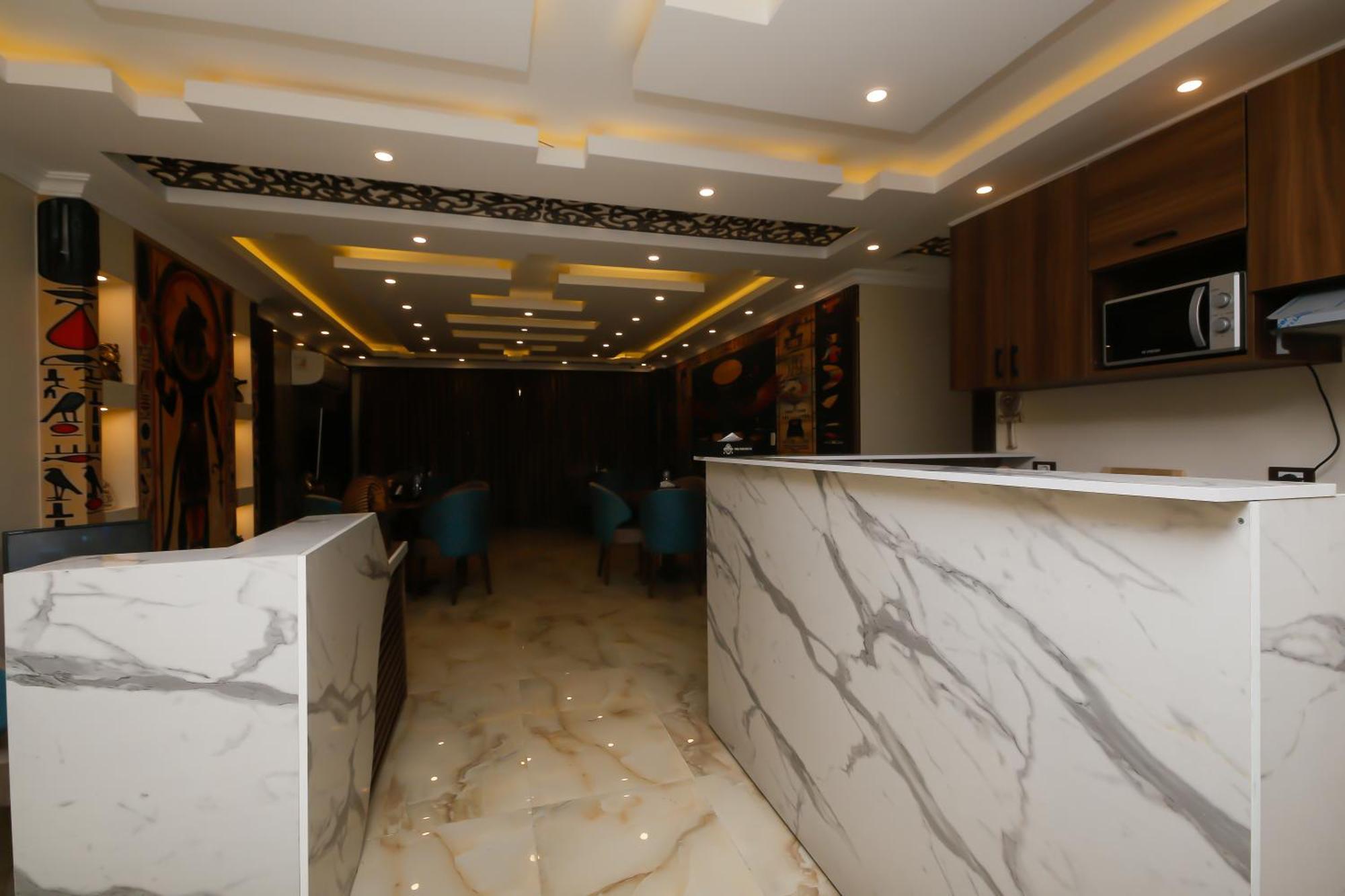 Bed and Breakfast Imperial Pyramids Heights View à Nazlet el-Sîsi Extérieur photo