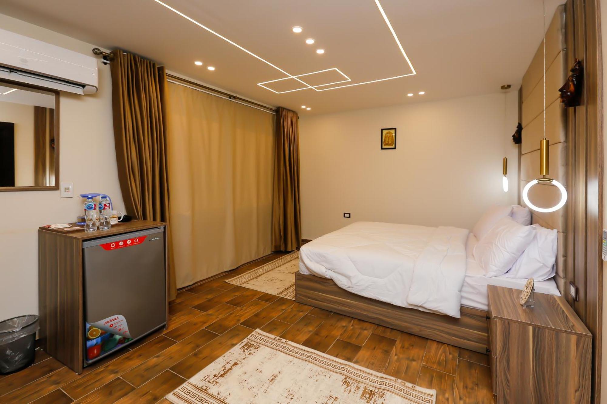 Bed and Breakfast Imperial Pyramids Heights View à Nazlet el-Sîsi Extérieur photo